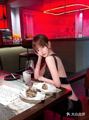 #生活需要仪式感  周末最适合小酌怡情了，发现一家特
