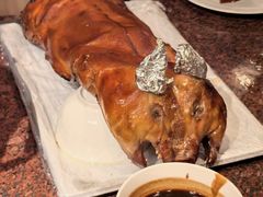 片皮乳猪-怡咖啡海鲜自助餐厅(浦东香格里拉店)