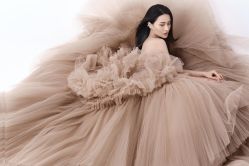 -巴黎时尚婚纱摄影(南汇店)