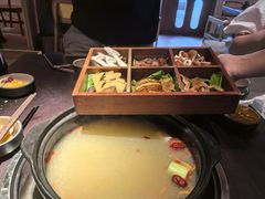 -芸鲜季·云南野生菌餐厅· 云南风物味研社(闵行店)