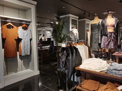 -Abercrombie&Fitch(德基广场店)