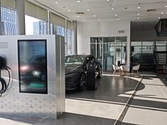 -奔驰利星行(北京花乡店)