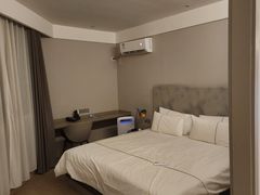 -白玉兰酒店(上海田子坊马当路地铁站店)