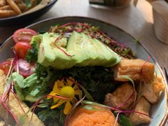 藜麦牛油果沙拉-O'mills Sourdough Bakery&Bistro(永嘉路店)
