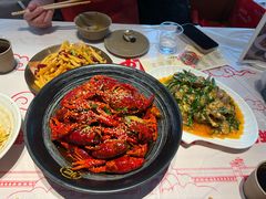 -肥肥虾庄·金牌油焖大虾(汉街SKP店)