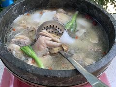 -墨脱石锅椰子鸡•海鲜糟粕醋(榆亚路店)