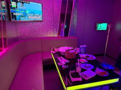 -唯爱KTV聚会餐厅(仙林东城汇店)