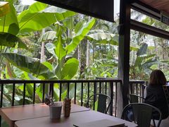 -植物园哈利亚餐厅