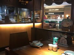 大堂-九锅一堂酸菜鱼(新南凯德直营店)