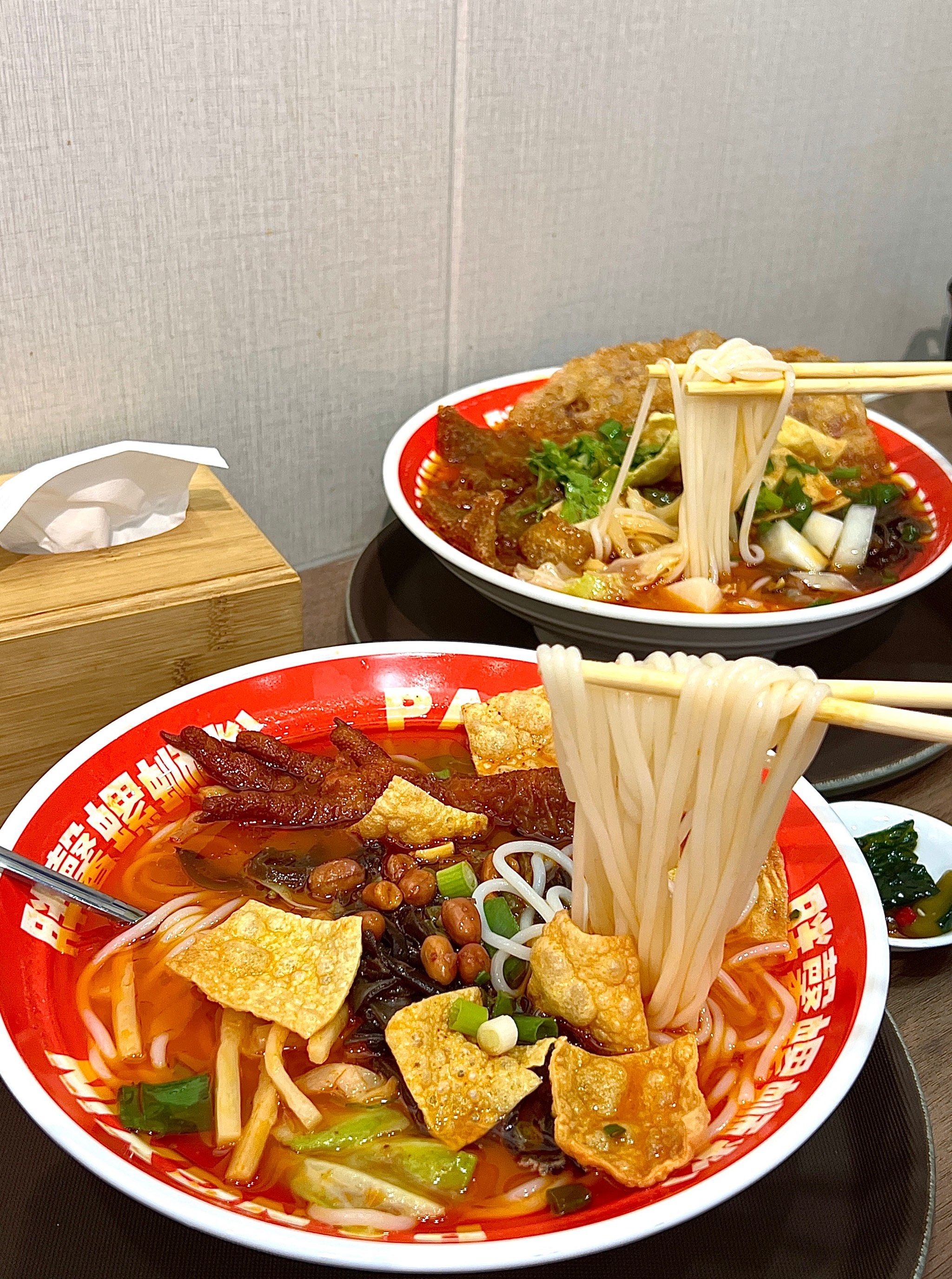 胖馨螺蛳粉开到泰华啦