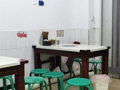 大堂-胥佳烧鸡公牛肉面馆
