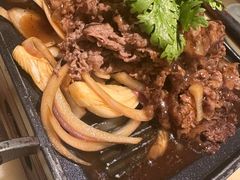 铁板黑椒肥牛-弄堂里(滨江龙湖天街店)