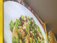 -川流不息·地道川菜·小龙虾(松东路店)