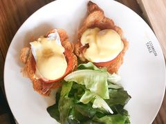 -Common Table · Brunch & Coffee