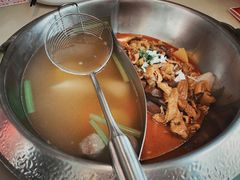 牛杂鸳鸯锅-左庭右院鲜牛肉火锅(浦江欢乐颂店)