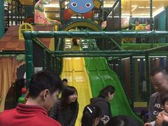 -蒙特利亲子乐园