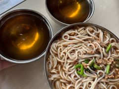 -正宗杨记普洱酸醋米线(总店)