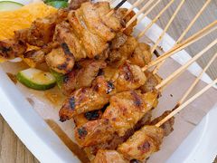 -东海岸人工湖美食村