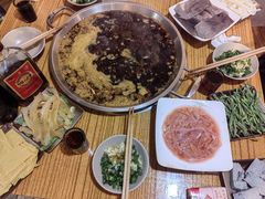 -毛毛老火锅(八年观音桥店)