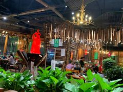 大堂-老滇山寨•云南特色菜•地方菜•民族风情歌舞表演(金碧店)