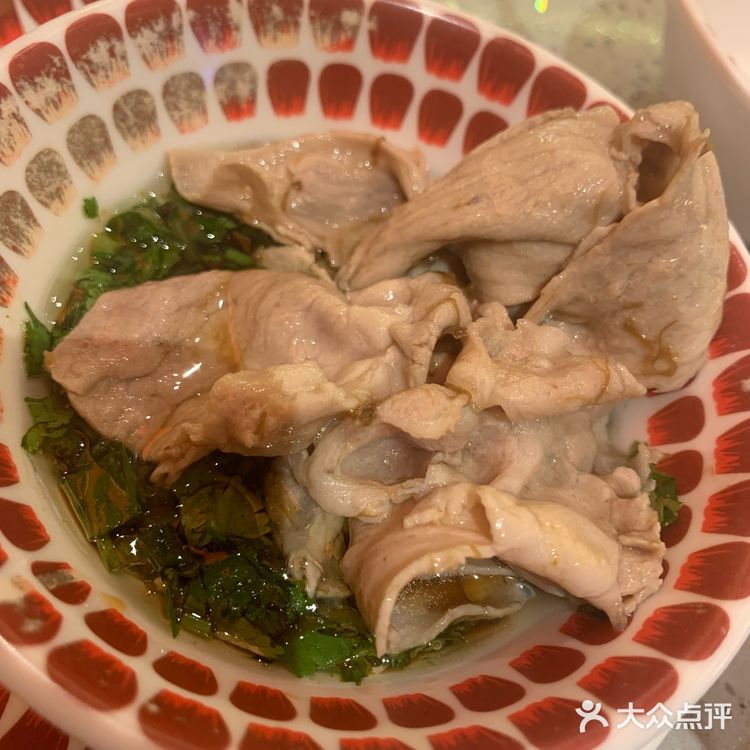 人山人海的自助小火锅