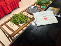 -老石黑山羊毛驴肉火锅(金凯广场店)