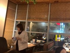 -蜜桃餐厅·伴山(湖滨商业街店)