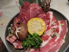 皇冠梅花肉-厚贞日式烤肉(龙之梦店)