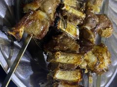 -烤肉小伙烤肉店