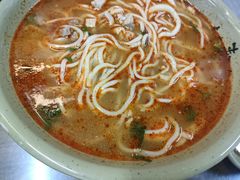 -亮亮面馆(经六路店)