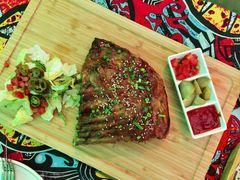 招牌烤猪肋排（半份）-Famous肥猫墨西哥音乐餐吧(五棵松华熙LIVE店)