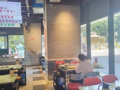 -憨铁匠老火锅(龙岗万科里店)