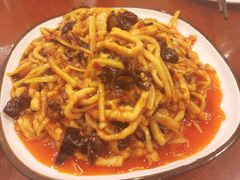 鱼香肉丝-北平小馆·烤鸭·家常菜(磨房北里店)