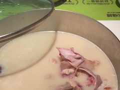 -洪氏嗨捞·猪肚鸡火锅(阳光天地店)