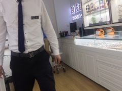 -翰佐蔡司小乐圆·依视路星趣控·暴龙眼镜折扣店