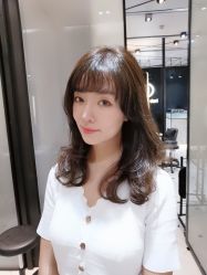 -HAIR CORNER