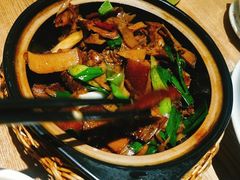笋尖烧肉煲-自游人·美食一楼·地道徽菜(三十年名店)