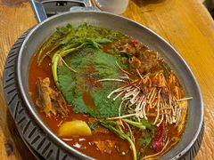 喇喇排骨火锅-喇喇排骨火锅·传统韩式脊骨汤(望京西园总店)