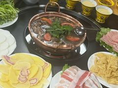 -银同牦牛肉火锅