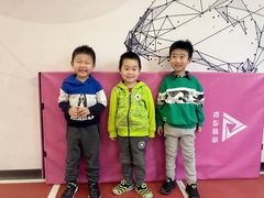 -悦动体能篮球羽毛球网球(三里河店)