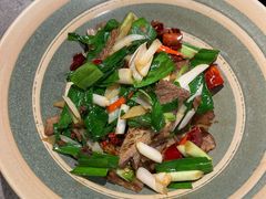 回锅牛肉-半山腰·云南菜(侨福芳草地店)