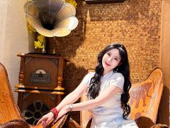 -月亮眼花园餐厅书吧酒吧