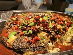 -江边城外烤全鱼(世茂广场店)