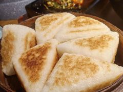 老重庆三角粑-九锅一堂酸菜鱼(新南凯德直营店)