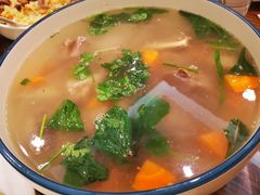 羊肉汤-清真·玛丽亚新疆菜主题餐厅(浙江中路店)