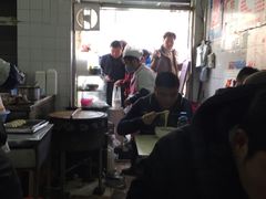 -黄阿姨锅贴大王(万航渡路店)