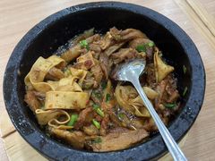 幸福满满烤牛肉饭-敏丁拌饭(中街总店)