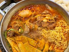 -喇喇排骨火锅·传统韩式脊骨汤(望京西园总店)
