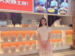 -阿瓦山寨·湘菜现炒·剁椒鱼头王(咸阳总店)