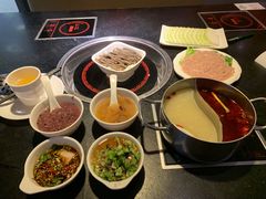 -重庆小天鹅火锅(中商广场店)